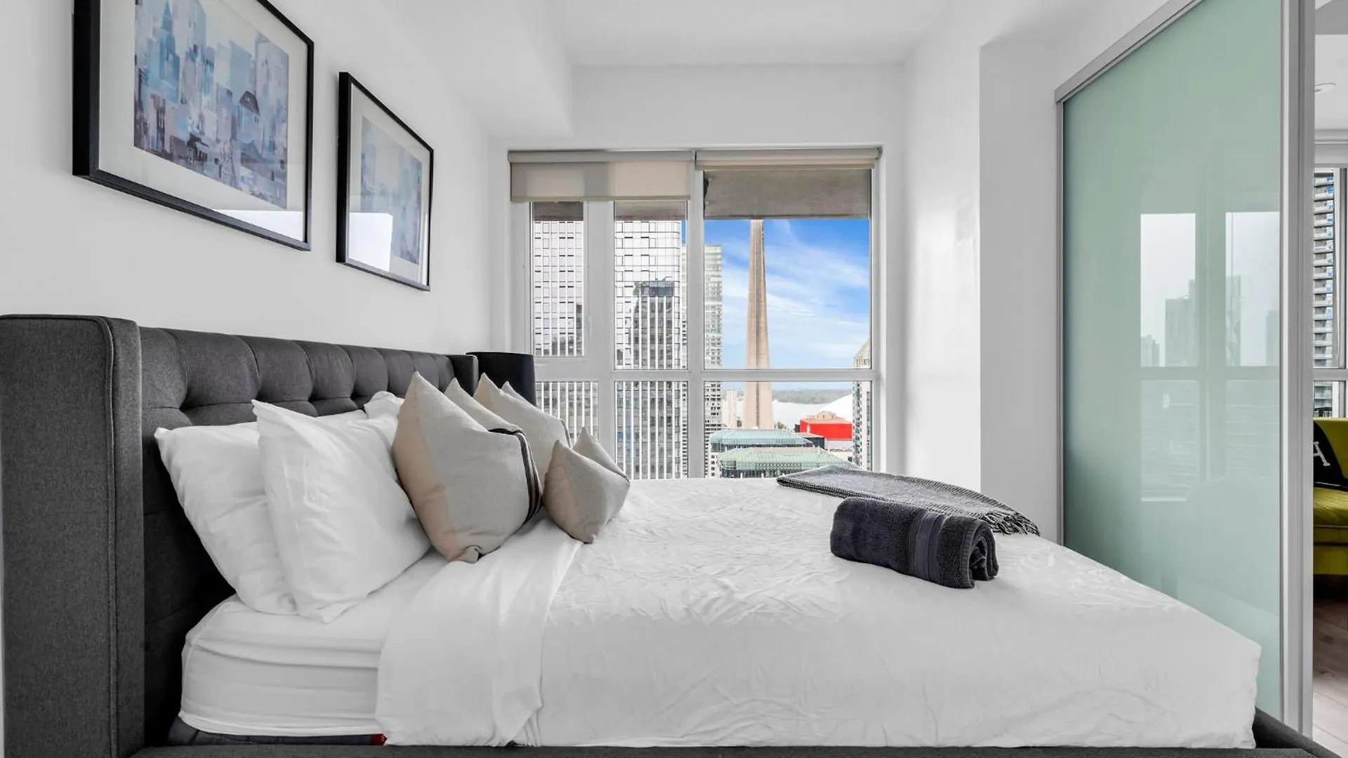 Deluxe 1Br Suite With Bird'S Eye Cn Tower Views Toronto 0*,
